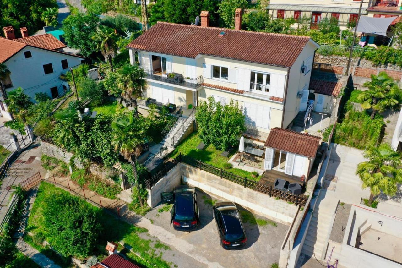 Apartment Kaki Nur 5 Minuten Uber Die Treppe Zum Strand, Mit Fantastischer Aussicht Und Freiem Parken